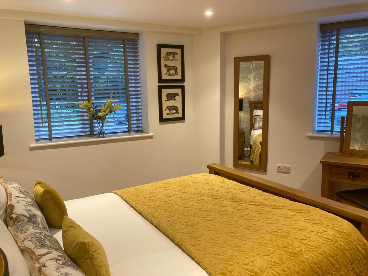 Streamside Apartments Yeovil Extérieur photo