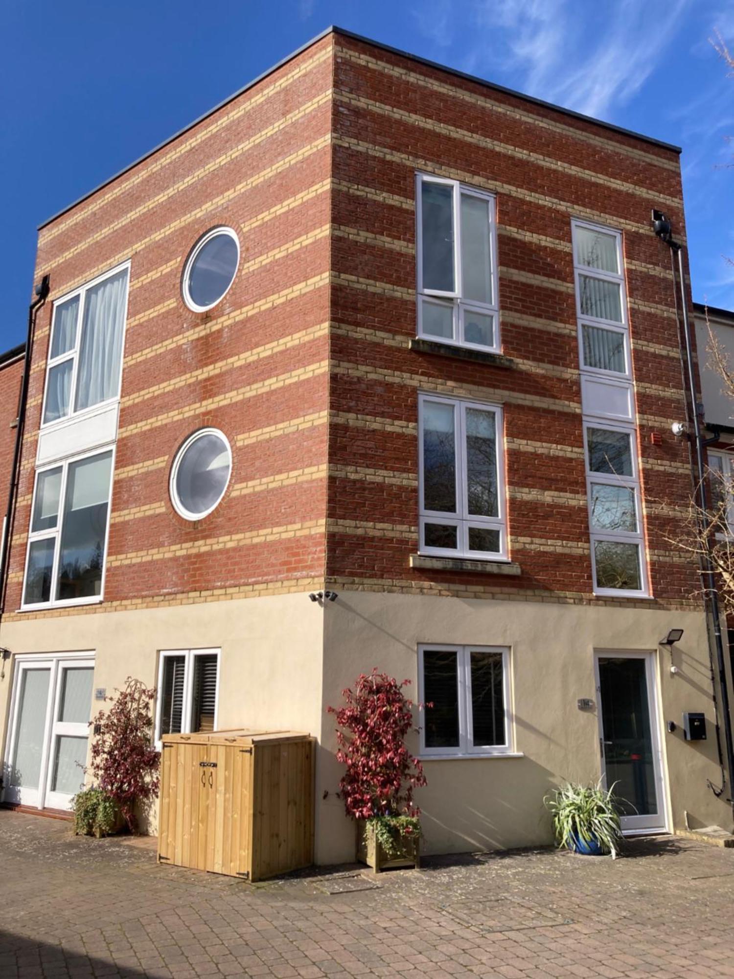 Streamside Apartments Yeovil Extérieur photo
