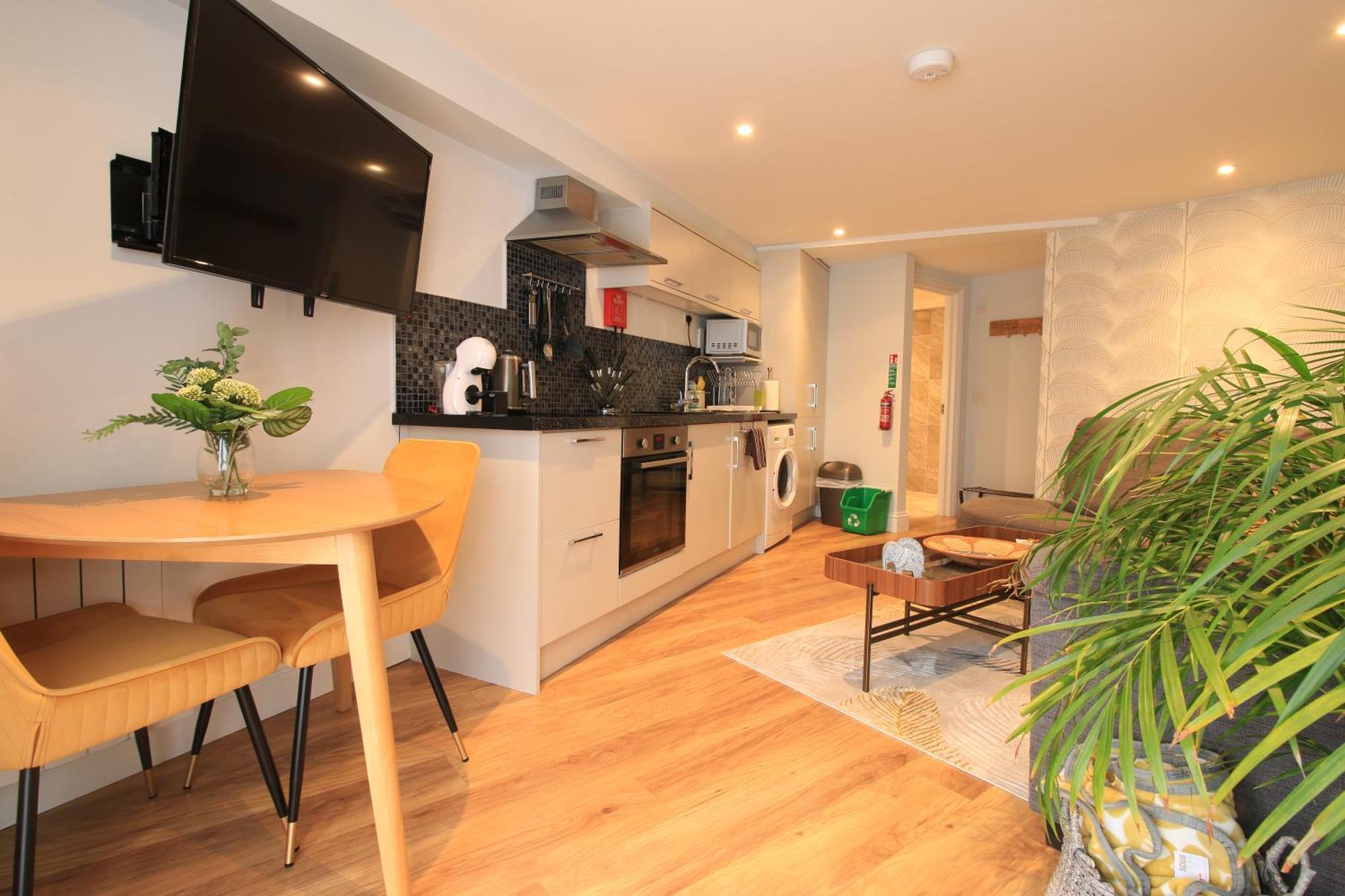 Streamside Apartments Yeovil Extérieur photo